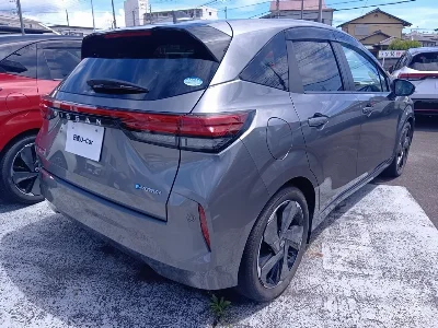 NISSAN AURA