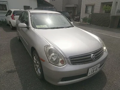 NISSAN SKYLINE