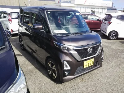 NISSAN ROOX