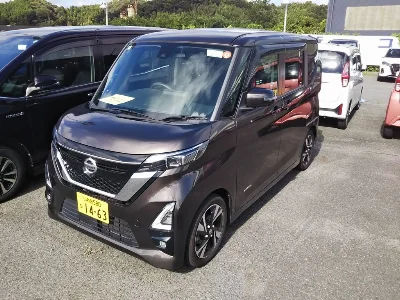 NISSAN ROOX