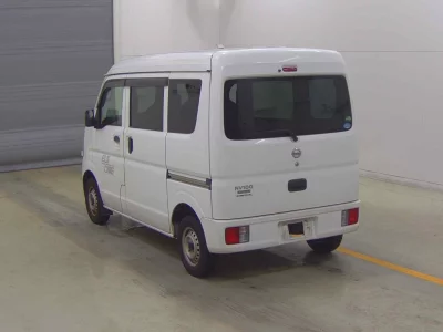 NISSAN CLIPPER VAN