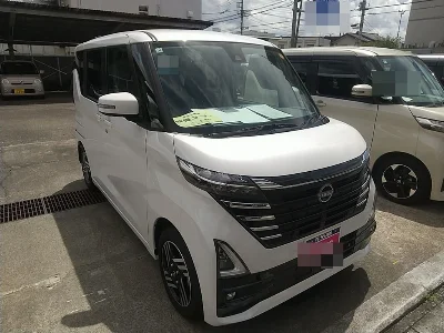 NISSAN ROOX