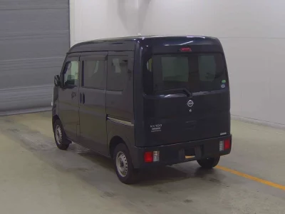 NISSAN CLIPPER VAN