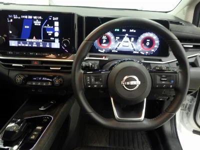NISSAN AURA