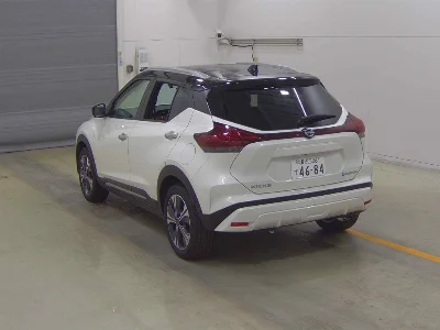 NISSAN KICKS