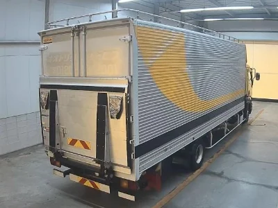 ISUZU FORWARD