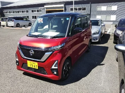 NISSAN ROOX