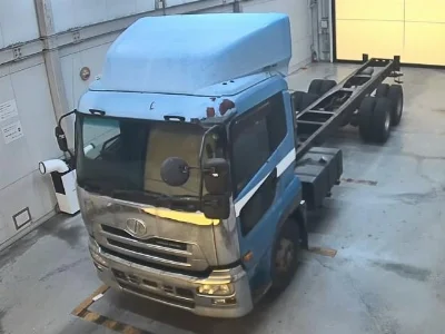 NISSAN UD