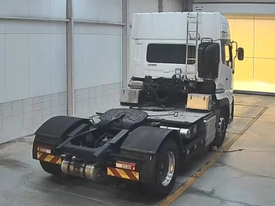 NISSAN UD