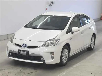 TOYOTA PRIUS PHV