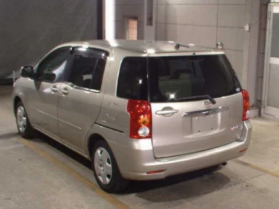 TOYOTA RAUM
