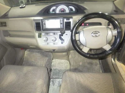 TOYOTA RAUM