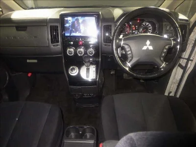 MITSUBISHI DELICA D5