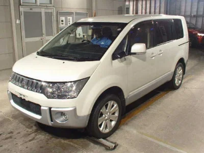 MITSUBISHI DELICA D5