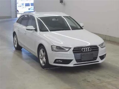 AUDI A4 AVANTE