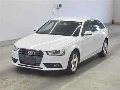 AUDI A4 AVANTE