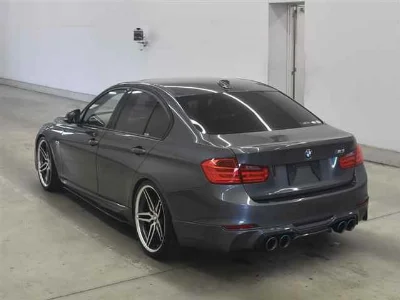 BMW 3 SERIES