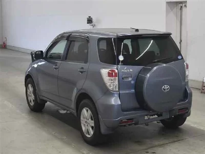 TOYOTA RUSH