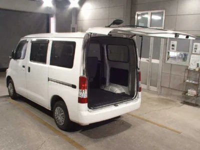 TOYOTA LITE ACE VAN