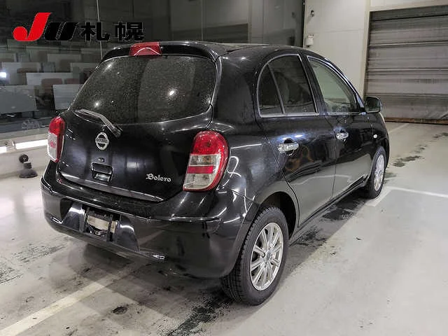 Nissan March  с аукциона в Японии