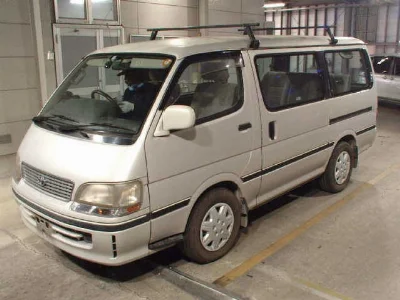 TOYOTA HIACE