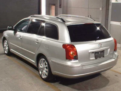 TOYOTA AVENSIS