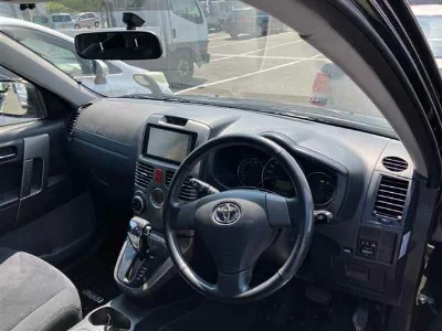 TOYOTA RUSH