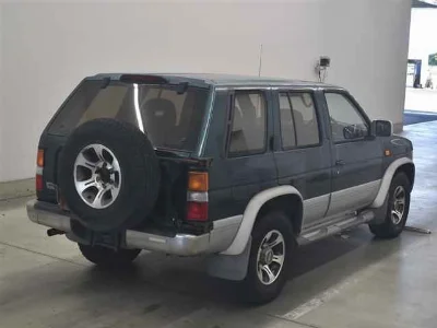 NISSAN TERRANO