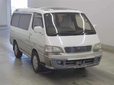 TOYOTA HIACE