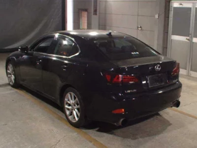 LEXUS IS
