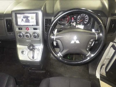 MITSUBISHI DELICA D5