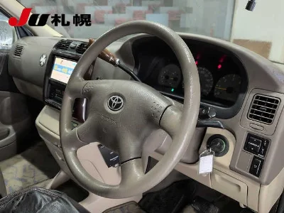 TOYOTA GRANVIA