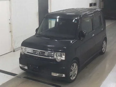 TOYOTA PIXIS SPACE