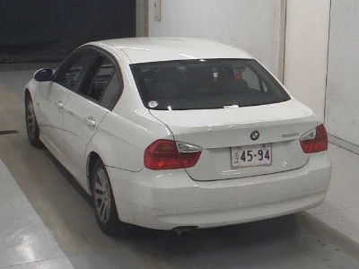 BMW 3 SERIES