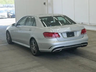 MERCEDES BENZ E CLASS