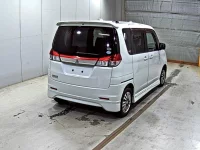 Цена авто Mitsubishi  с аукционов Японии, номер кузова MB15S, пробег 59 000, оценка 2