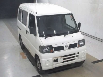 NISSAN CLIPPER VAN