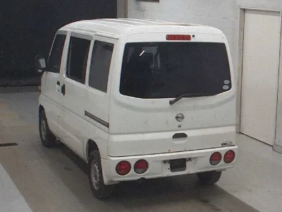 NISSAN CLIPPER VAN