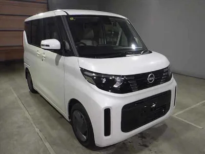 NISSAN ROOX