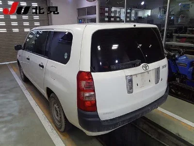 TOYOTA SUCCEED