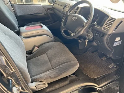 TOYOTA REGIUS ACE VAN
