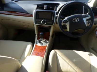 TOYOTA PREMIO