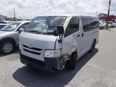 TOYOTA HIACE VAN