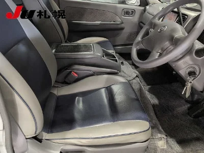 NISSAN CARAVAN