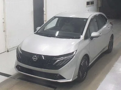 NISSAN AURA