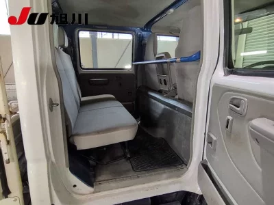 TOYOTA DYNA