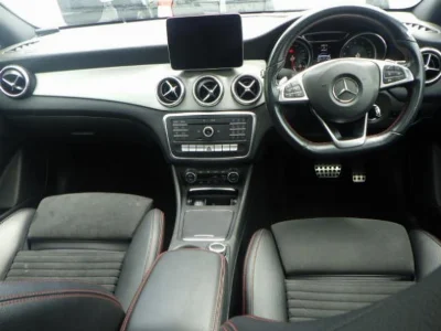 MERCEDES BENZ CLA