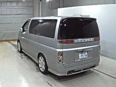 NISSAN ELGRAND