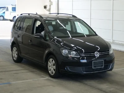 VOLKSWAGEN GOLF TOURAN