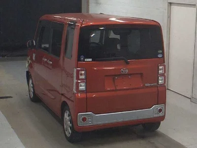 DAIHATSU WAKE